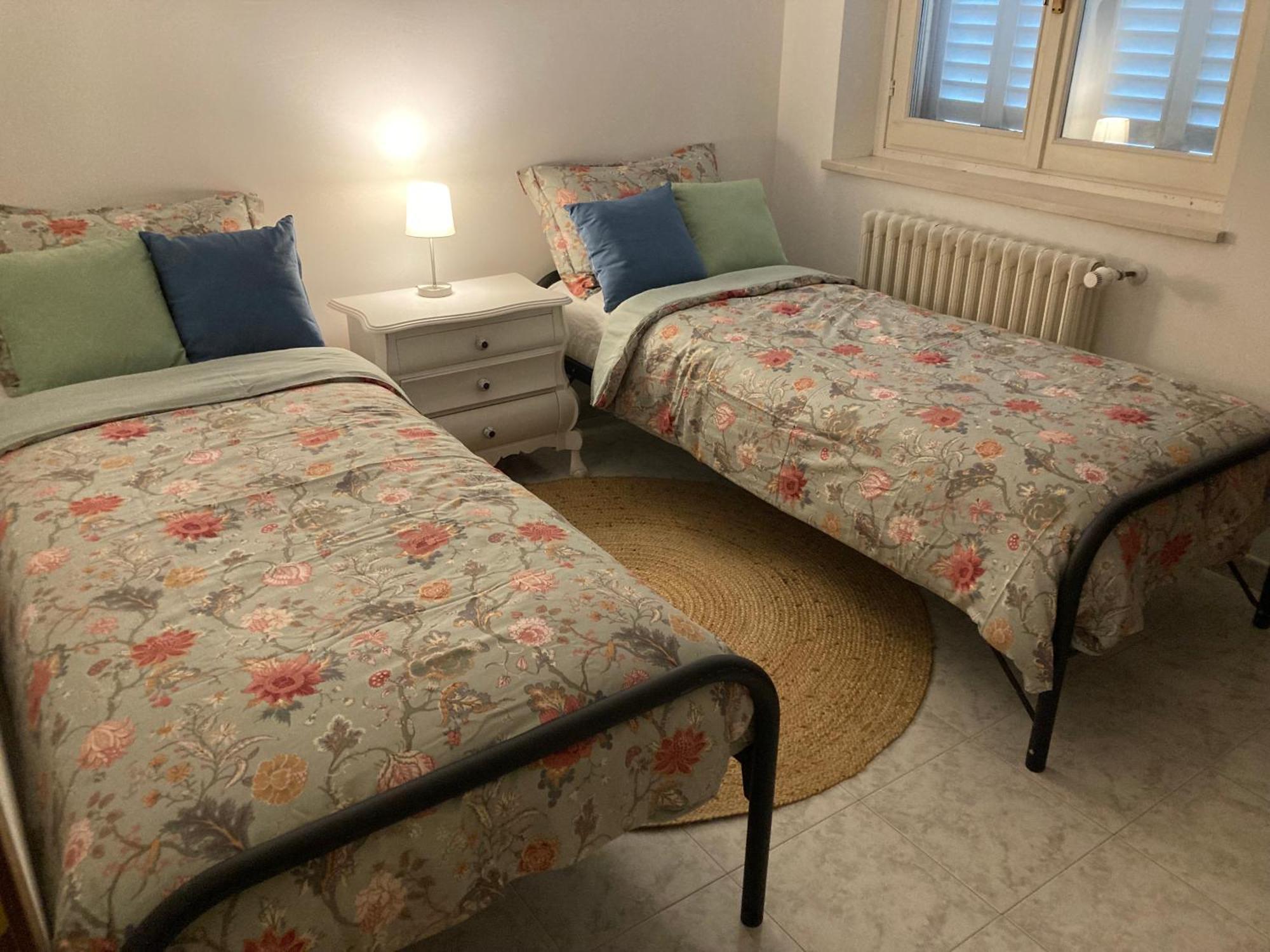 Apartamento Casa Finestre Bianche Canelli Exterior foto